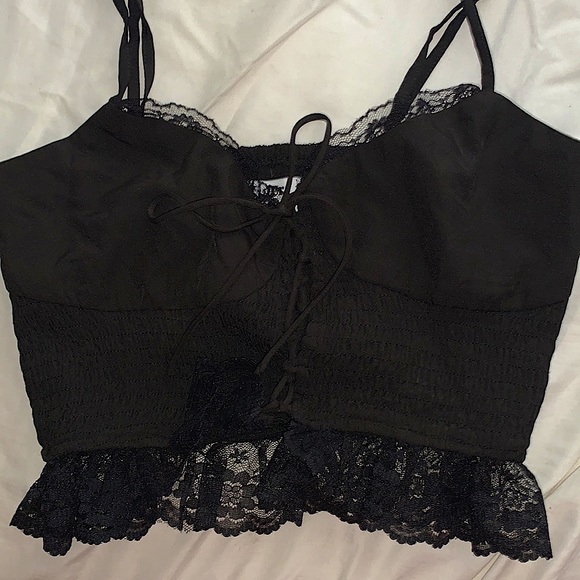 Tiger Mist black crop top - Picture 2 of 2